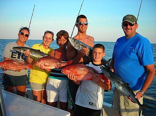 Bowfishing Master enjoys family fishing in Orange Beach