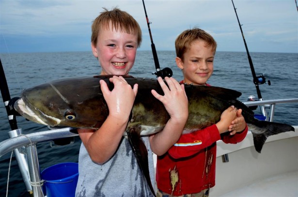 kids fishing in orange beach