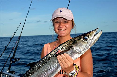 Catching Big Red Snapper  Cobia and King Mackerel while Deep Sea Fishing