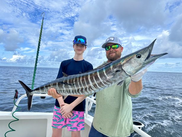 wahoo fishing while trolling